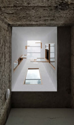 Rekonstrukce vícepodlažního domu v Las Palmas de Gran Canaria od XStudio