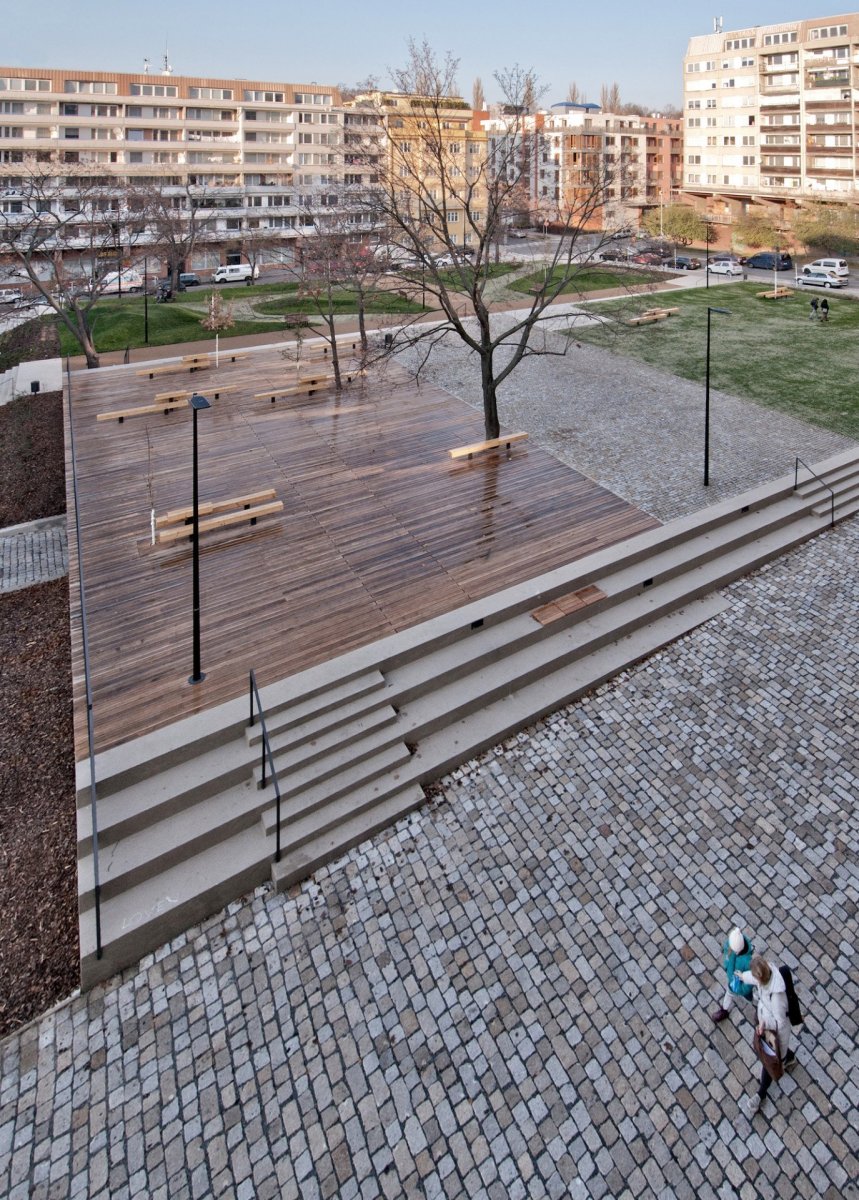 Revitalizace Komenského náměstí v Praze na Žižkově, MCA atelier/ Pavla Melková, Miroslav Cikán