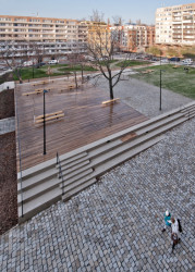 Revitalizace Komenského náměstí v Praze na Žižkově, MCA atelier/ Pavla Melková, Miroslav Cikán