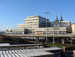 Adolf Benš a Josef Kříž, Budova Elektrických podniků – foto