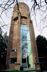 Obr. 3: Originální rodinné bydlení, Soest, Holandsko - foto