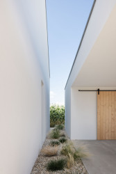 Architekti Ivankovi si v malé obci na Slovensku navrhli vlastní rodinný dům