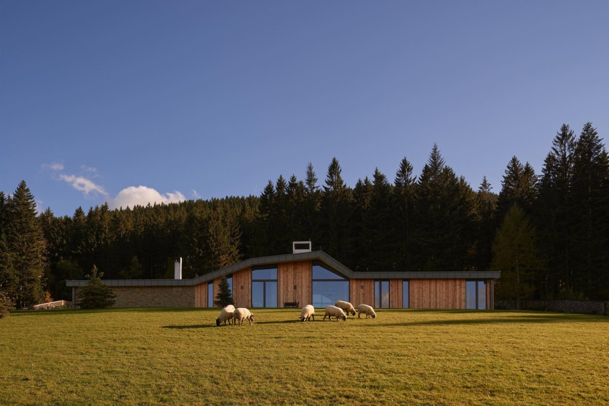 WMA Architects navrhli lesní usedlost v Beskydech