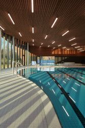 Plavecká hala v Lounech od studia dkarchitekti