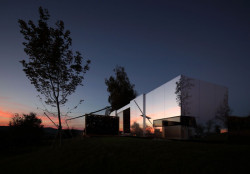 Delugan Meissl Associated Architects, Casa Invisible - foto