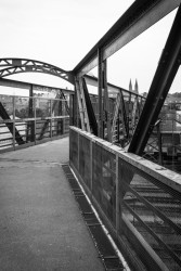 Lukáš Erban, Dům ve městě, industriální Smíchov - foto