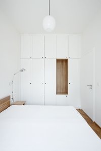 Henkai Architekti, rekonstrukce bytu s knihovnou v Opavě, foto