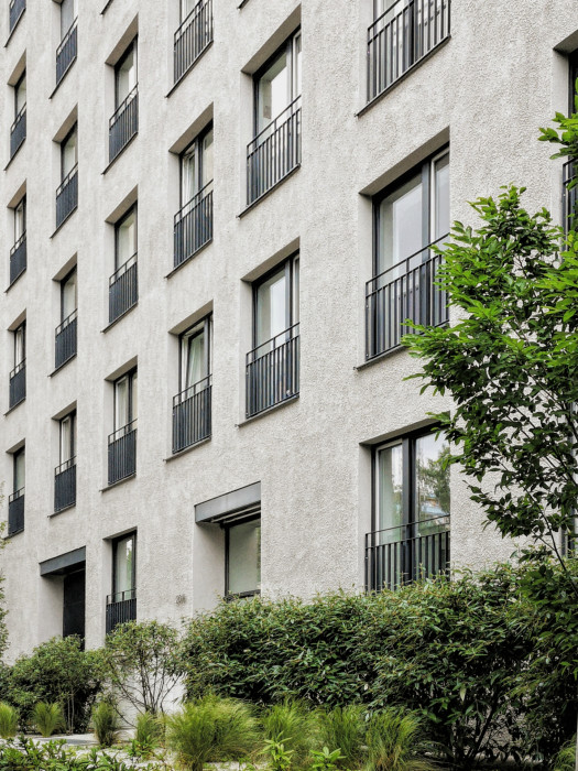 Bytový dům Račianska, GutGut