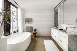 Bytovka z červeného betonu od David Chipperfield Architects