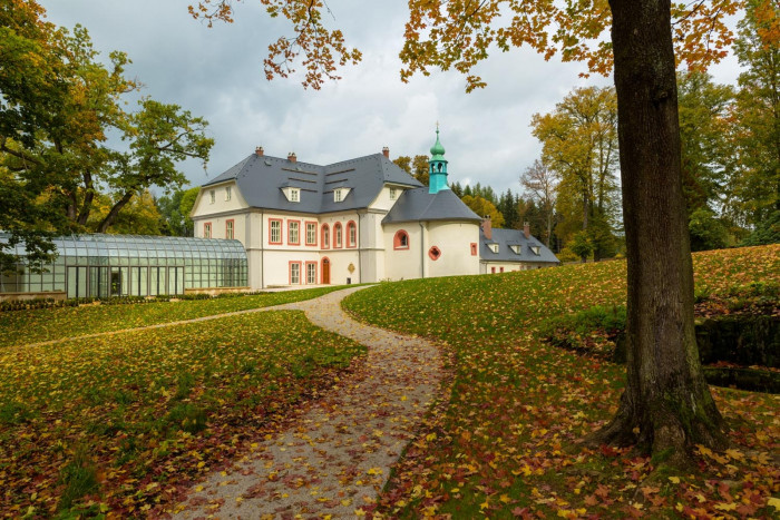 Revitalizace zámeckého areálu Návarov, M3M