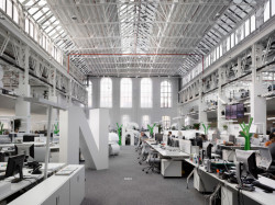 Sídlo vydavatelství Economia v Praze-Karlíně, dokončeno 2013