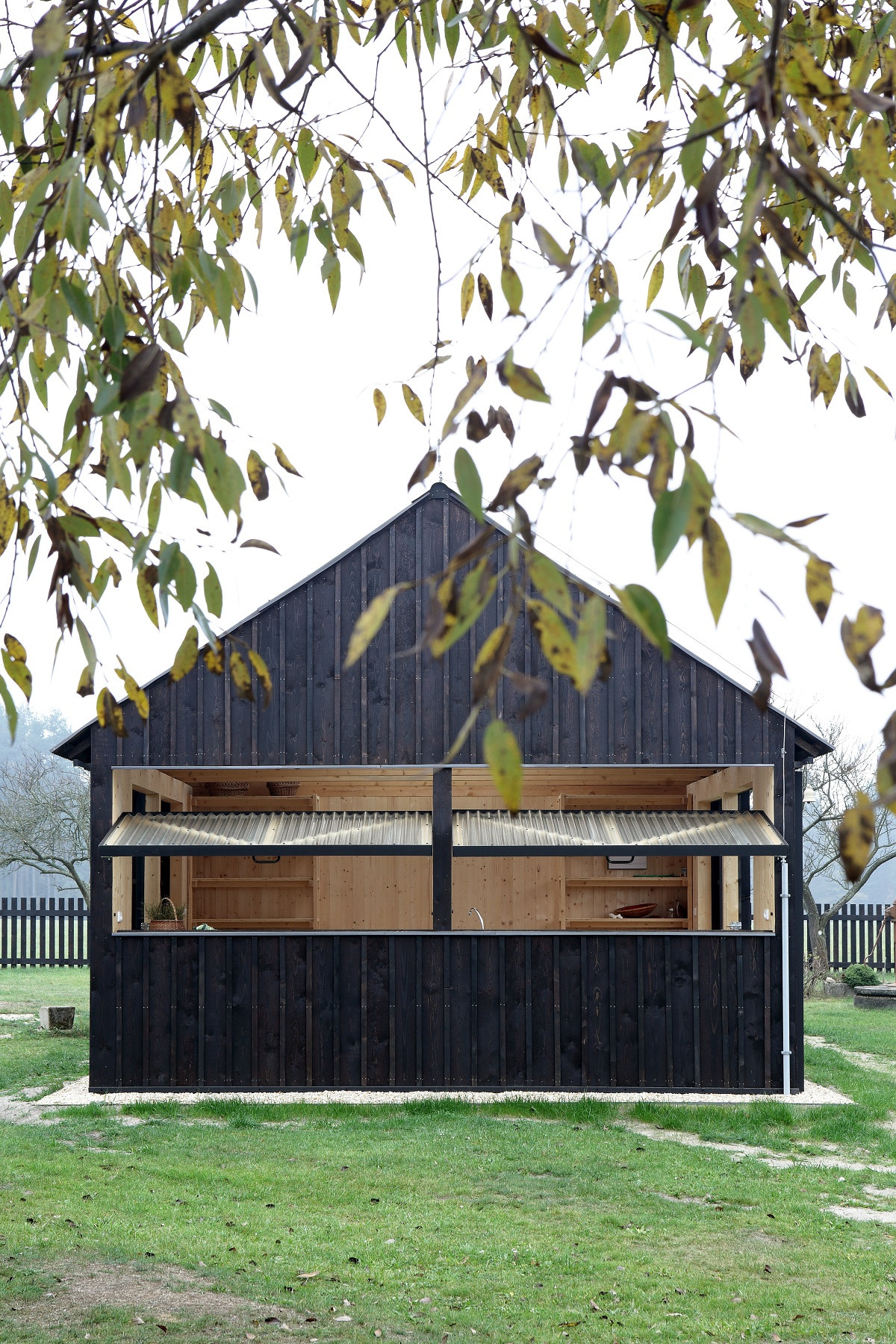 Usedlost v Jižních Čechách, NEW HOW architekti