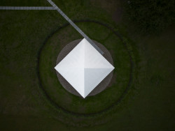 Nová budova kampusu od architekta jménem Kazuo Shinohara