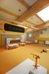 XYstudio, Kindergarten Yellow Elephant – foto