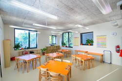 Architekt Ondřej Tuček, Přístavba a rekonstrukce obecní školy Hovorčovice – foto