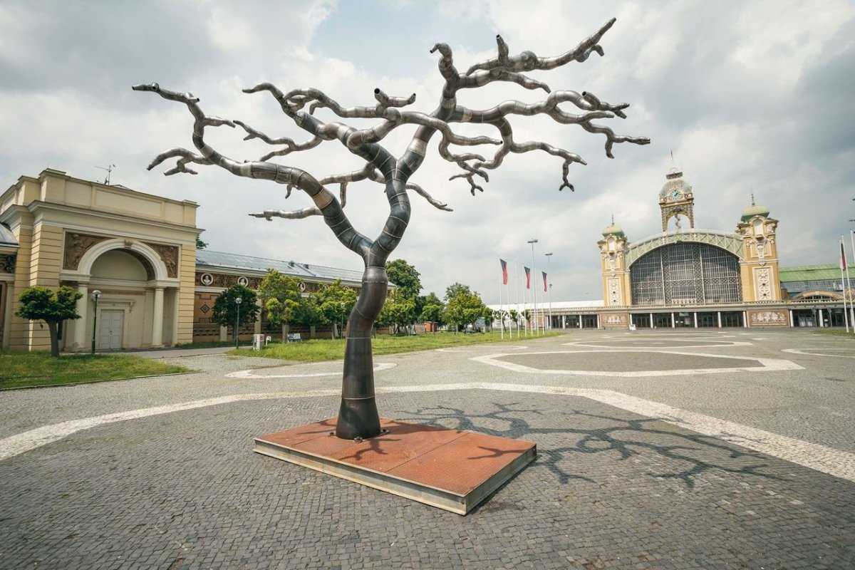 SCULPTURE LINE 2016, Praha: Lukáš Rais, Strom – foto