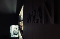 Zavoral Architekt, HAVRAN café—steak—bar – foto
