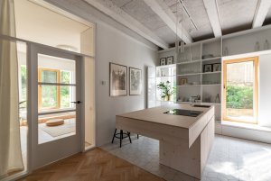Rekonstrukce přízemního bytu, What architects