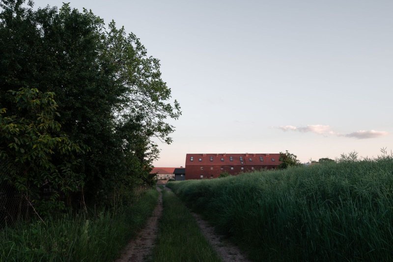 Polyfunkční dům Slivenec od bod architekti (soutěžní návrh)