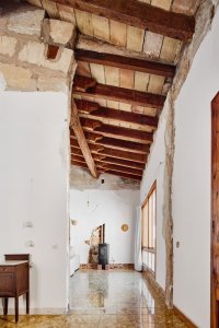 Rekonstrukce St. Miquel 19, Carles Oliver