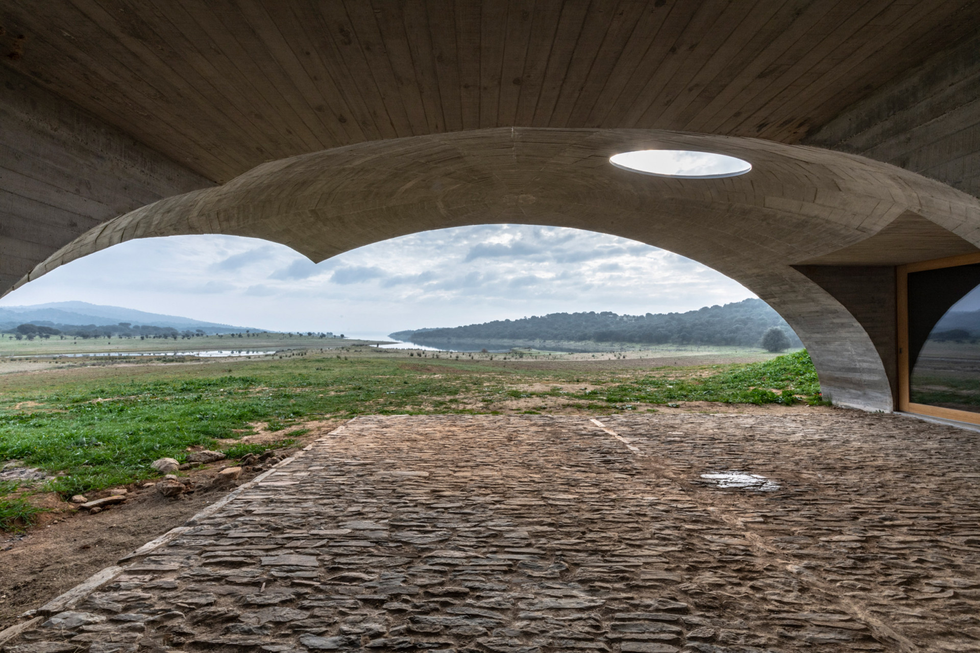 Dům u portugalského městečka Monsaraz, Aires Mateus © João Guimarães