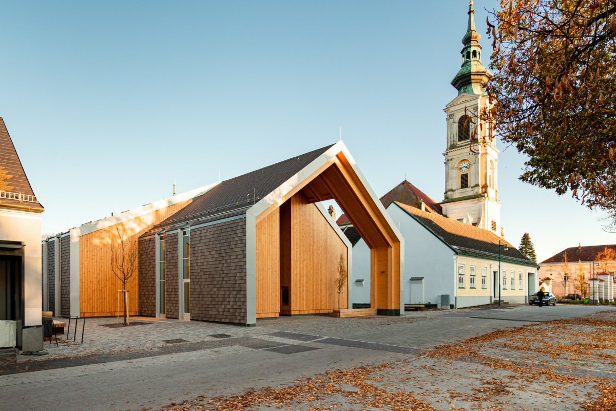 Komunitní centrum v rakouském Großweikersdorfu od studia Smartvoll