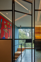 Studio Formafatal zrekonstruovalo interiéry domu rodiny Hřebejkových na pražských Hřebenkách