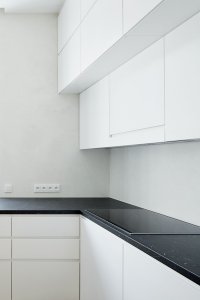 Henkai Architekti, rekonstrukce bytu s knihovnou v Opavě, foto
