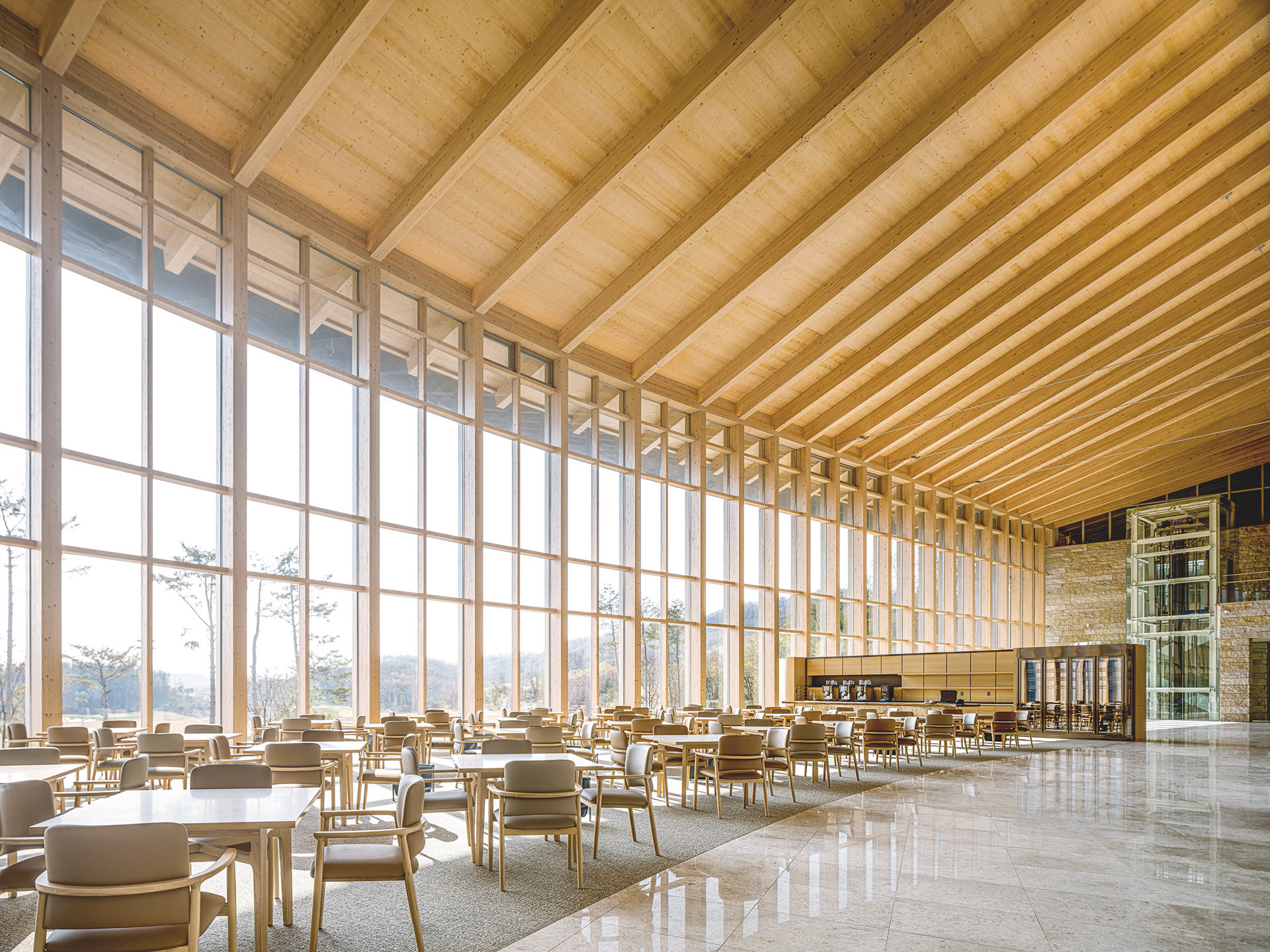 NOVATOP SWP jsou vhodné pro stavby, interiéry, truhlářství, nábytek.