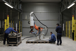 Minimalistické květináče TYPO vyrábí mmcité pomocí 3D tisku jako jedna z prvních firem v České republice