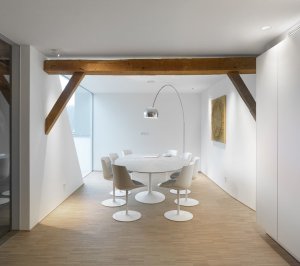 The Waterdog, vestavba architektonického studia do kaple, Klaarchitectuur