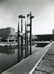 Plastika Dálky, sídliště Novodvorská