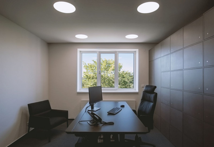 Administrativní sídlo firmy Jolly Joker, Totalstudio