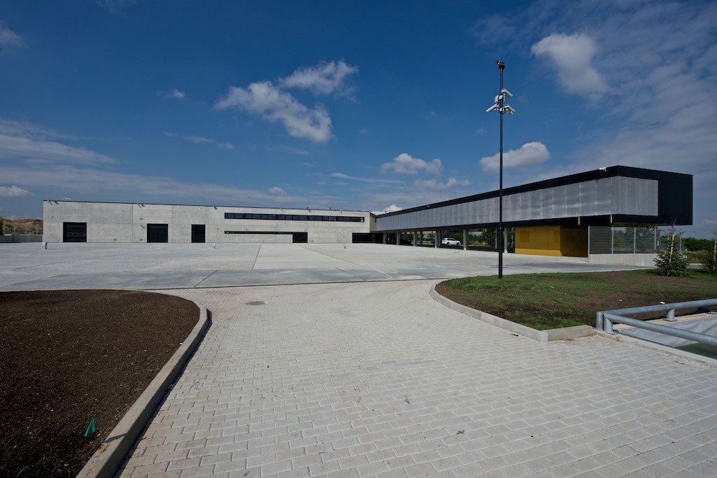 OK PLAN ARCHITECTS s.r.o., SKLADOVACÍ A PARKOVACÍ AREÁL BYCHL s.r.o. - foto
