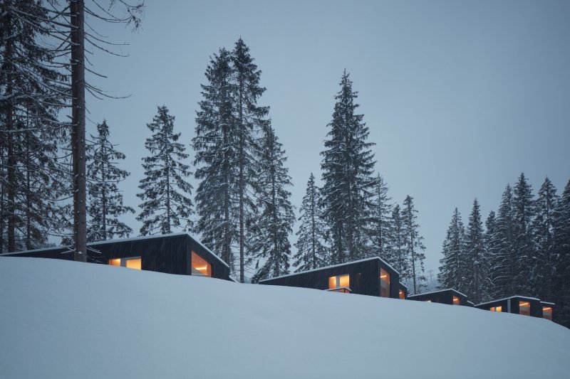 Sheltre pre hotel Bjornson, Ark-shelter / Michiel De Backer, Viktor Mikovčák, Martin Mikovčák