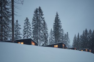 Sheltre pre hotel Bjornson, Ark-shelter / Michiel De Backer, Viktor Mikovčák, Martin Mikovčák
