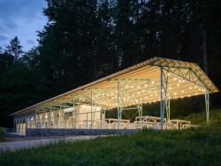  (Zázemí Lesního koupaliště, Mjölk architekti, Marie Vondráková)