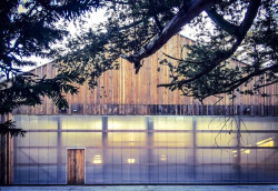 Wolfson Tree Management Centre od Invisible studio