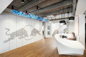 Redesign kaceláří Redbull, přízemí - recepce, Kunc Architects,