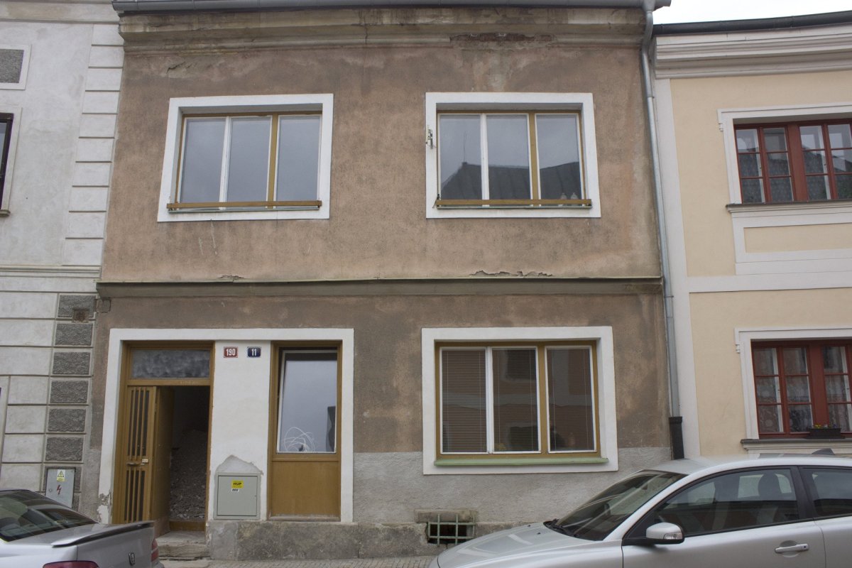 Stav domu před rekonstrukcí (Dům v Kutné Hoře, BYRÓ architekti)