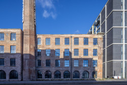 V realizaci Pheonix & Crusader Mills byl použit systém Aluprof MB-SLIMLINE.