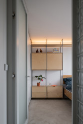 nebo noční stolky.