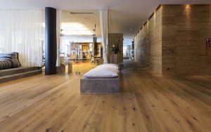 ADMONTER – dřevěné podlahy pro hotely, restaurace a kanceláře - foto