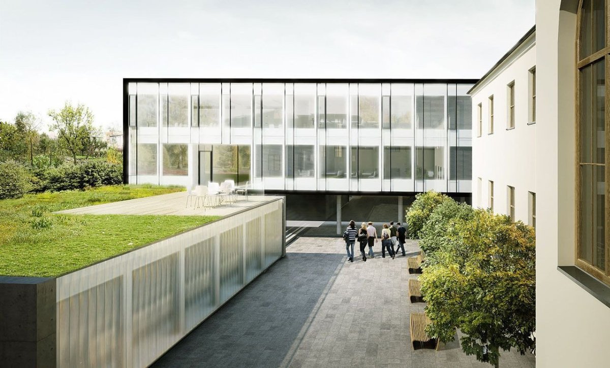 ] Ing. arch. Ondřej Mundl: přístavba soukromé vysoké školy STING Brno; vítězný návrh 5. ročníku soutěže ModulArch, 2011 - foto
