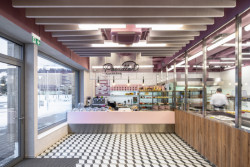 Interiér cukrárny Povidloň v Lipně nad Vltavou od studia A8000