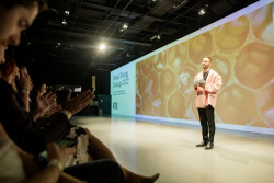 Slavnostní vyhlášení výsledků mezinárodní soutěže Model Young Package