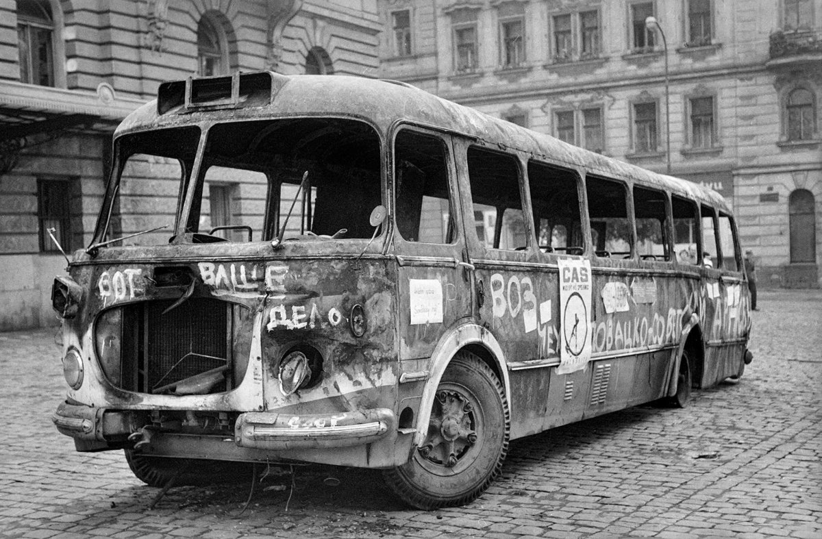 Řipská ulice, srpen 1968