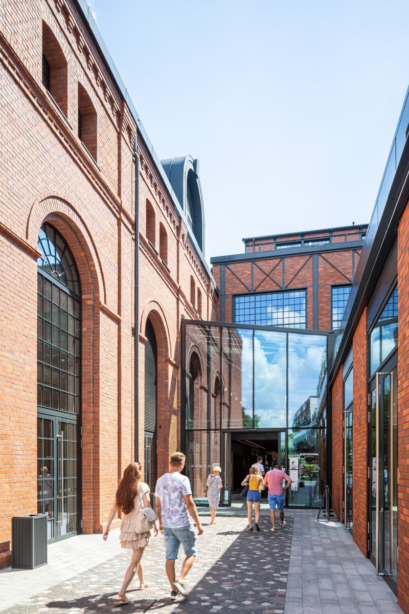 Revitalizace areálu varšavské elektrárny Powiśle architektonickým ateliérem APA Wojciechowski Architekci na živoucí městskou čtvrť