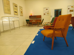 Po květnové premiéře se výstava přesunula v redukované podobě do Šmídkem navržených kin, nejprve do Měnína, poté do Polešovic a následně do Velkých Opatovic, kde byla opět uvedena v plném rozsahu.