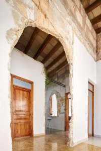Rekonstrukce St. Miquel 19, Carles Oliver